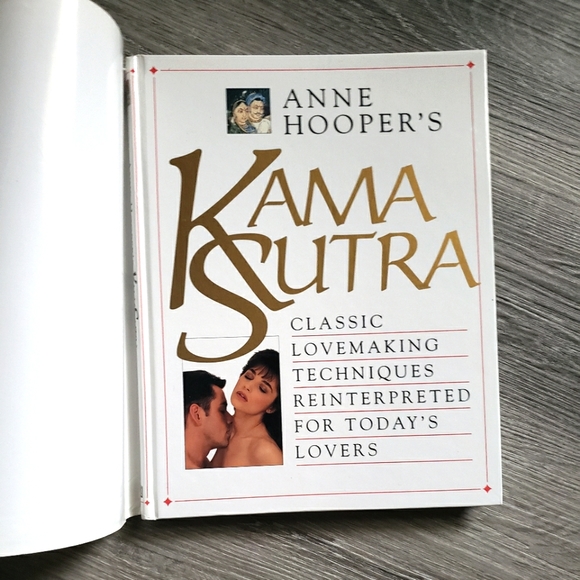 Anne Hooper's Kama Sutra - Picture 2 of 5